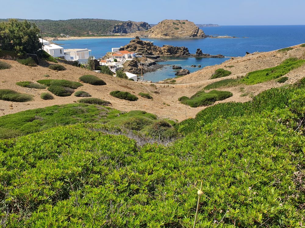 menorca-sa-mesquida-blick-vom-restaurant-cap-roig