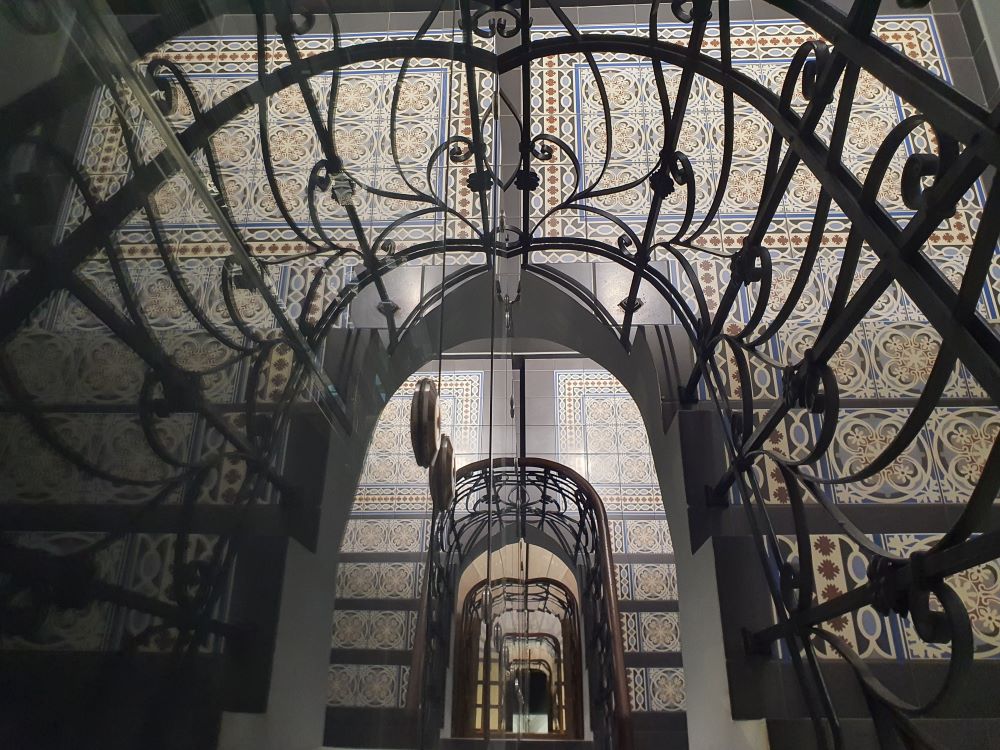 krakau-highlights-und-hotels-indigo-treppenhaus