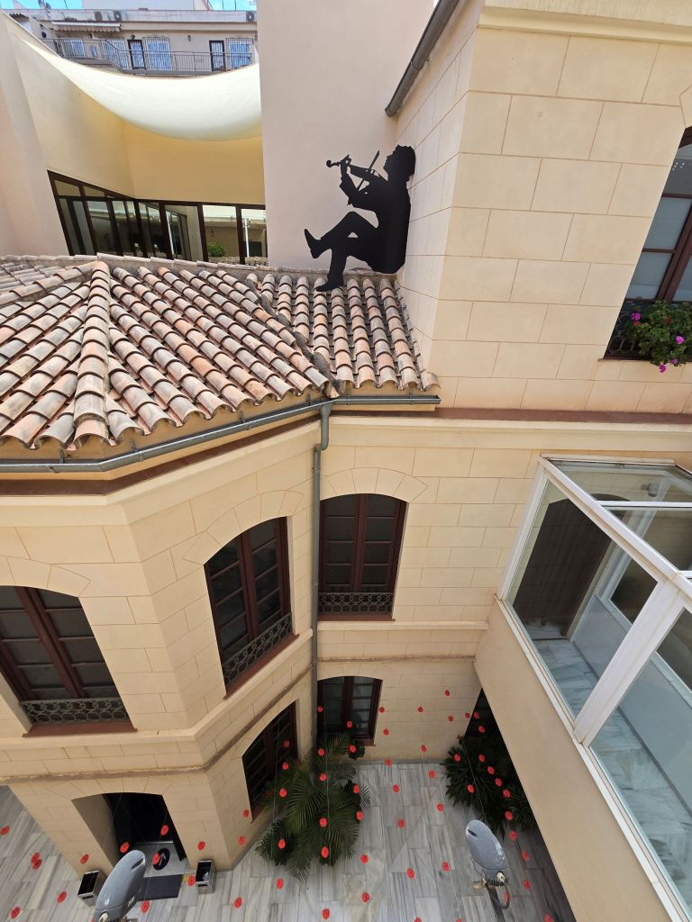 malaga-kunst-und-kultur-museen-malaga-museo-de-la-musica-fiddler-on-the-roof