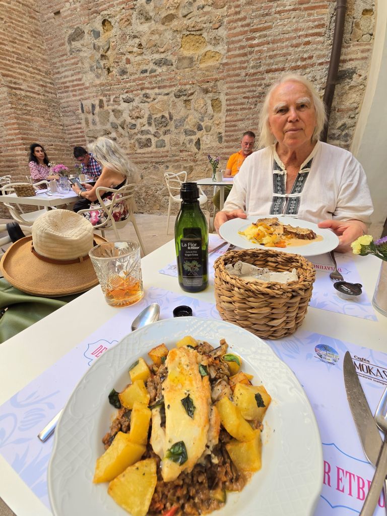 malaga-mediterran-museen-museo-thyssen-cafe-bar