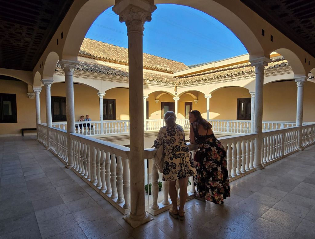 museo-picasso-malaga-patio
