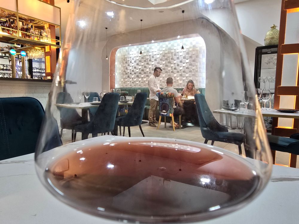 top-restaurants-in-las-palmas-medekanto-wein-glasweise